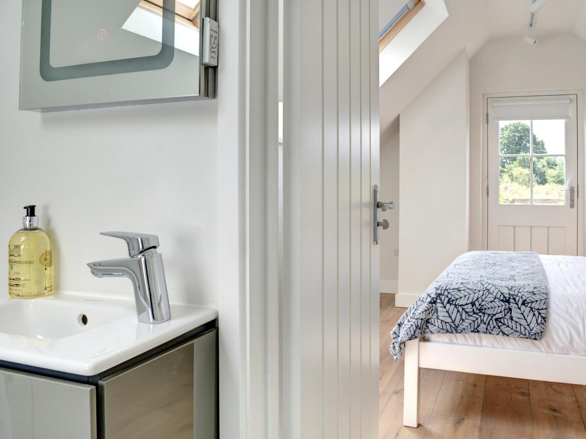 Holiday home Swallows Nest *